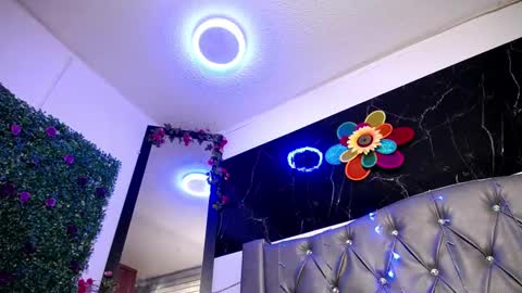 Snapshot of lila_gummy_ chatting on March 3, 2025, 11:55 am online show from March 3, 2025, 11:55 am