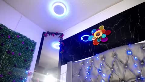 Snapshot of lila_gummy_ chatting on March 5, 2025, 11:49 am online show from March 5, 2025, 11:49 am