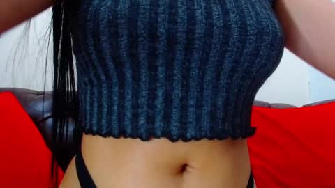 Snapshot of lila_pinky chatting on March 5, 2025, 6:01 pm L I L A online show from March 5, 2025, 6:01 pm