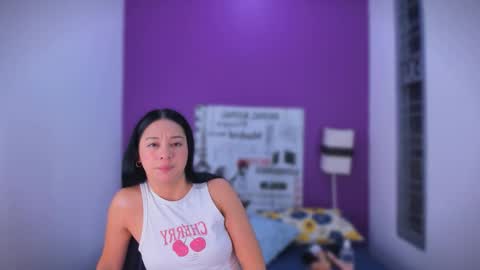 Snapshot of lila_pinky chatting on November 10, 2025, 12:48 pm L I L A online show from November 10, 2025, 12:48 pm