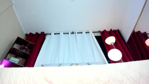 lila_pinky_ online show from May 16, 2026, 11:53 am