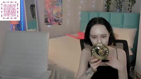 Lili online show from May 24, 2026, 3:00 am