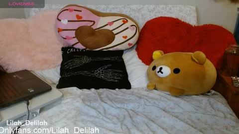 Snapshot of lilah_delilah chatting on April 20, 2026, 4:15 am Lilah Delilah online show from April 20, 2026, 4:15 am