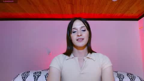 Lila Martin online show from November 27, 2025, 9:06 pm