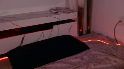 Rebecca online show from October 2, 2025, 4:30 am