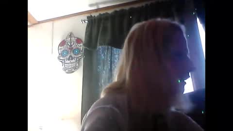 Snapshot of lilbit4u chatting on December 31, 2024, 12:46 pm lilbit4u online show from December 31, 2024, 12:46 pm