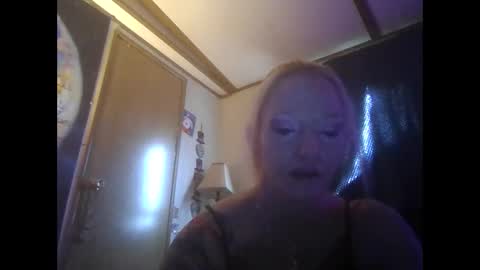 Snapshot of lilbit4u chatting on March 6, 2025, 6:59 pm lilbit4u online show from March 6, 2025, 6:59 pm