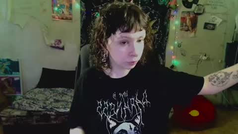 Snapshot of lileyfoxxx chatting on July 22, 2026, 9:56 am Lil online show from July 22, 2026, 9:56 am