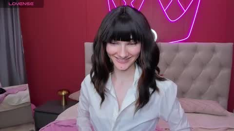Snapshot of lili_flowerr chatting on February 27, 2025, 8:28 am Lilli follow me kiss online show from February 27, 2025, 8:28 am