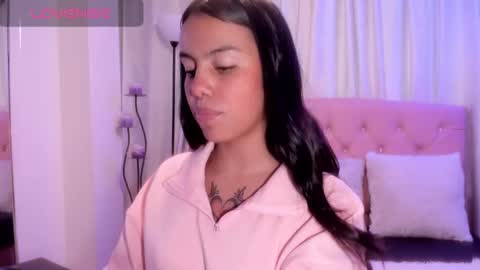 Lili  online show from October 22, 2025, 9:25 pm