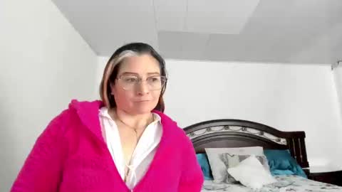Snapshot of lilia344965 chatting on December 5, 2024, 3:48 am liliamilf online show from December 5, 2024, 3:48 am