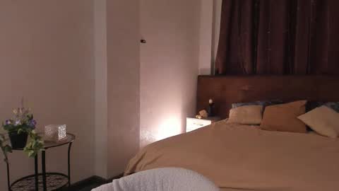 Snapshot of lilian_daniels chatting on November 18, 2025, 12:16 am Lilian online show from November 18, 2025, 12:16 am