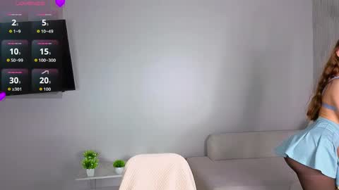 Hi I am Luna online show from April 18, 2026, 3:05 pm