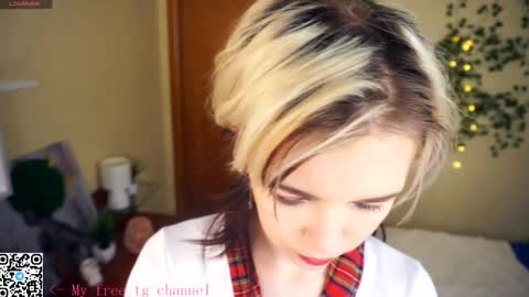 Lilian online show from November 13, 2025, 6:45 am