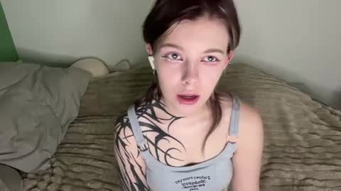 Snapshot of liliandaniels chatting on July 18, 2026, 7:34 am Lilian online show from July 18, 2026, 7:34 am