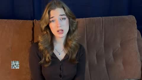 LilianLees online show from October 6, 2025, 4:04 pm