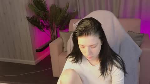 liliaroze online show from June 4, 2026, 3:34 am