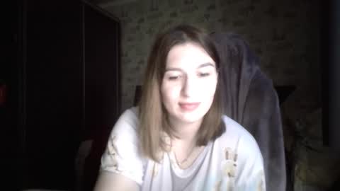 liliawoolf online show from November 10, 2025, 2:05 pm