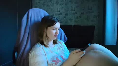 liliawoolf online show from November 14, 2025, 12:26 pm