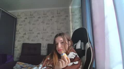 liliawoolf online show from May 15, 2026, 5:47 am
