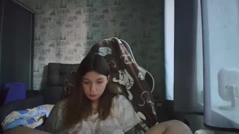 liliawoolf online show from May 20, 2026, 6:41 am