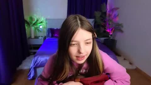 Lili Bakery online show from December 6, 2024, 9:13 pm