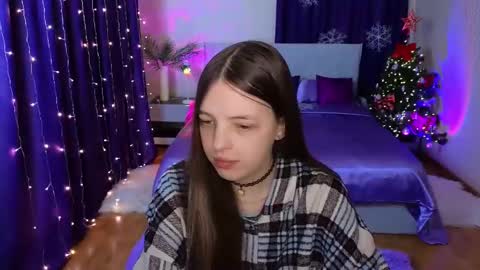 Lili Bakery online show from December 17, 2024, 3:50 am