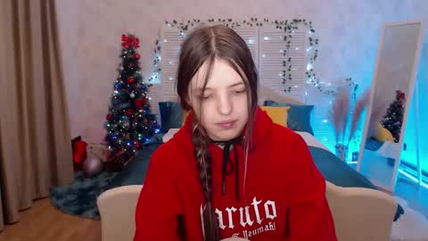 Lili Bakery online show from December 23, 2024, 11:17 pm