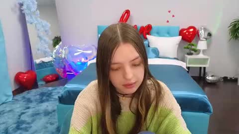 Lili Bakery online show from February 11, 2025, 12:59 am