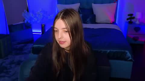 Lili Bakery online show from March 1, 2025, 6:35 am