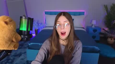 Lili Bakery online show from October 5, 2025, 1:37 am