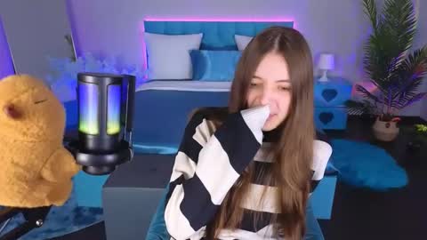 Lili Bakery online show from October 7, 2025, 3:47 am