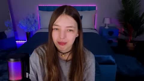 Lili Bakery online show from November 22, 2025, 2:43 am