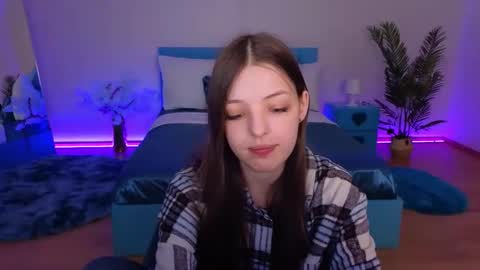 Lili Bakery online show from May 19, 2026, 1:56 am