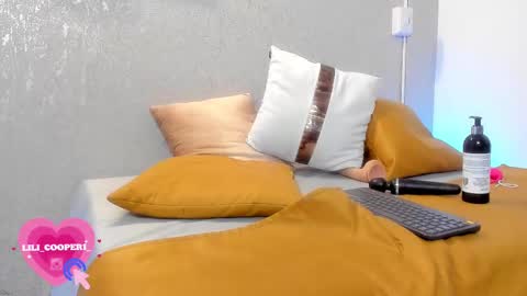 Lili Cooper online show from February 25, 2025, 1:30 am