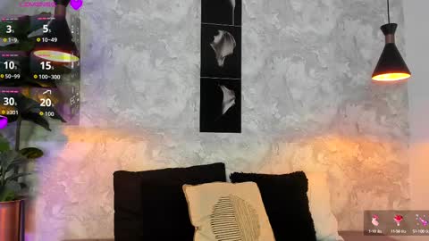 Lili Cooper online show from September 13, 2025, 3:17 am