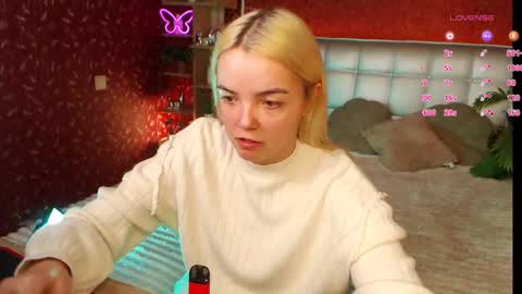 Lilie online show from February 2, 2025, 10:17 pm