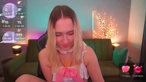 lilielfie online show from November 23, 2025, 7:52 am