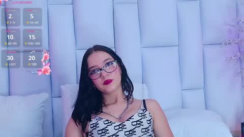 Lili online show from December 13, 2024, 10:23 pm