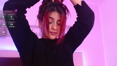 Lilith Savett online show from January 28, 2025, 7:42 pm