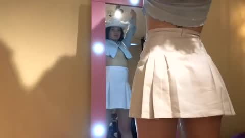 lilimini online show from October 29, 2025, 8:32 pm