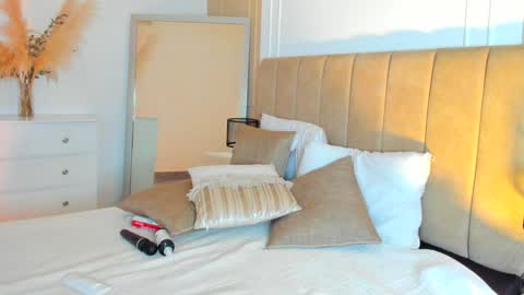 Snapshot of lilipinkette chatting on January 12, 2025, 3:17 am Lili online show from January 12, 2025, 3:17 am