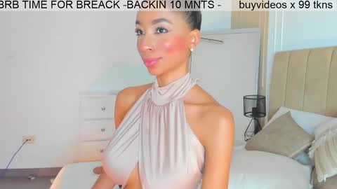 Snapshot of lilipinkette chatting on March 1, 2025, 5:20 am Lili online show from March 1, 2025, 5:20 am