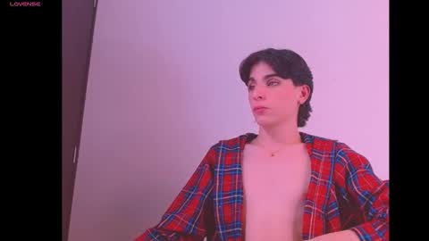 Snapshot of lilit233 chatting on February 3, 2026, 7:52 pm lilit233 online show from February 3, 2026, 7:52 pm