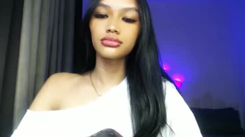 Chloe online show from May 2, 2026, 8:52 am