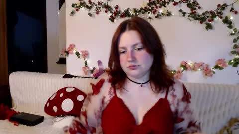 Snapshot of lilith___moon chatting on November 15, 2025, 7:21 pm Lilly online show from November 15, 2025, 7:21 pm