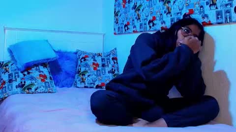 lilith_and_draven online show from September 22, 2025, 9:17 pm