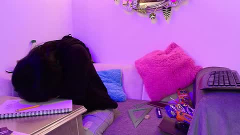 lilith_and_draven online show from November 7, 2025, 10:21 pm