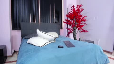 Lili  Marcus online show from January 23, 2025, 10:33 pm