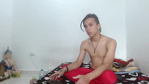 Lili  Marcus online show from March 11, 2025, 2:29 pm